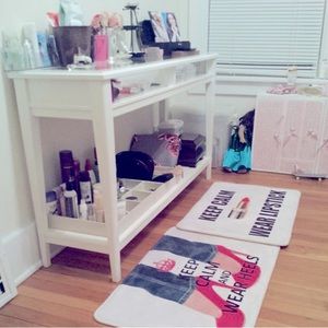 Shipping Shoes Makeup Hair and more to come